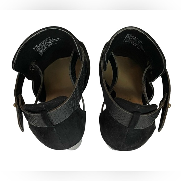 Shoedazzle Black Rika Block Heeled Sandals - Picture 7 of 9